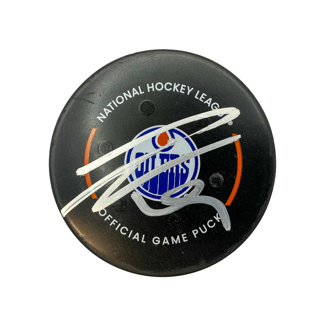 Leon Draisaitl Edmonton Oilers Autographed Goal Puck - Nov. 13/2023 vs New York Islanders #24176