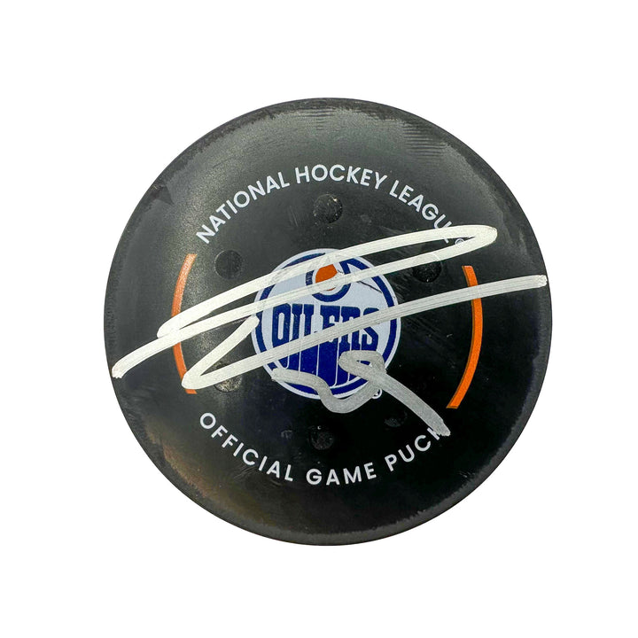 Leon Draisaitl Edmonton Oilers Autographed Playoff Goal Puck - Apr. 22/2024 vs Los Angeles Kings #24577