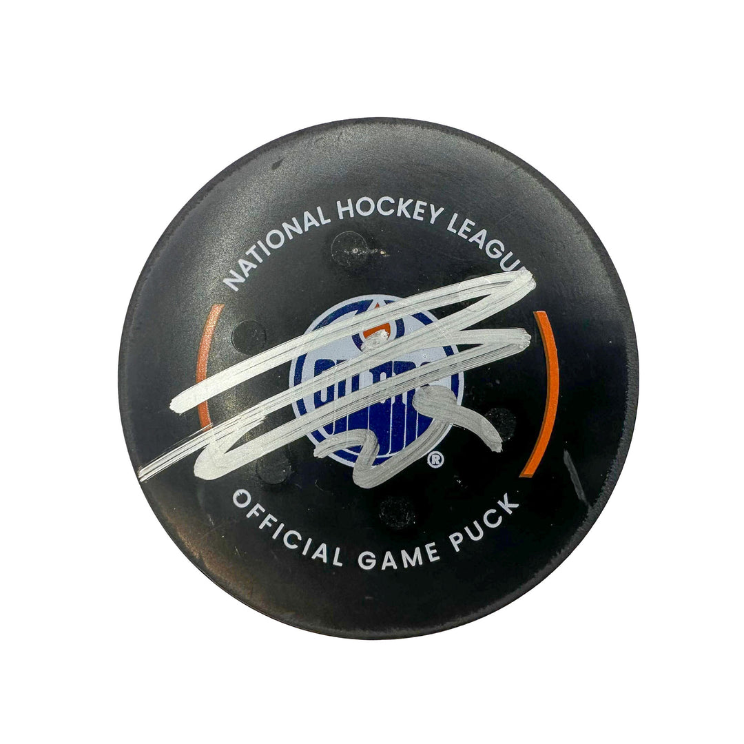 Leon Draisaitl Edmonton Oilers Autographed Playoff Goal Puck - May. 1/2024 vs Los Angeles Kings #24584