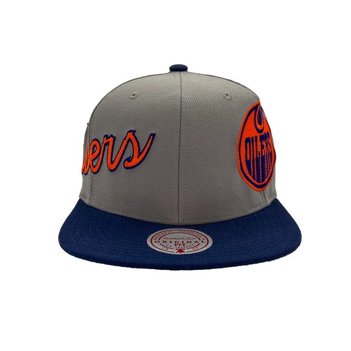 Edmonton Oilers Mitchell & Ness Grey Knock Out Panel Snapback Hat