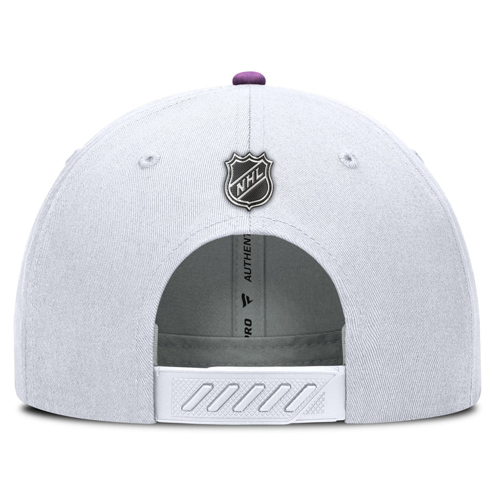 Edmonton Oilers 2024-25 Fanatics White Authentic Pro Hockey Fights Cancer Snapback Hat