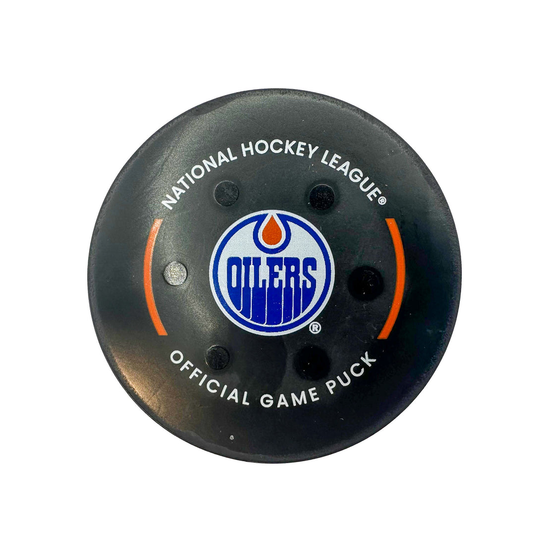 Connor McDavid Edmonton Oilers Goal Puck - Dec. 14/2023 vs Tampa Bay Lightning #24254