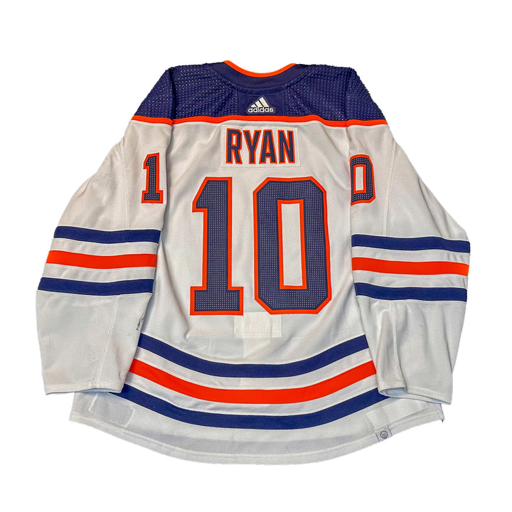 Derek Ryan Edmonton Oilers Game Worn Jersey - 2021-22 White Set #1 - U05738