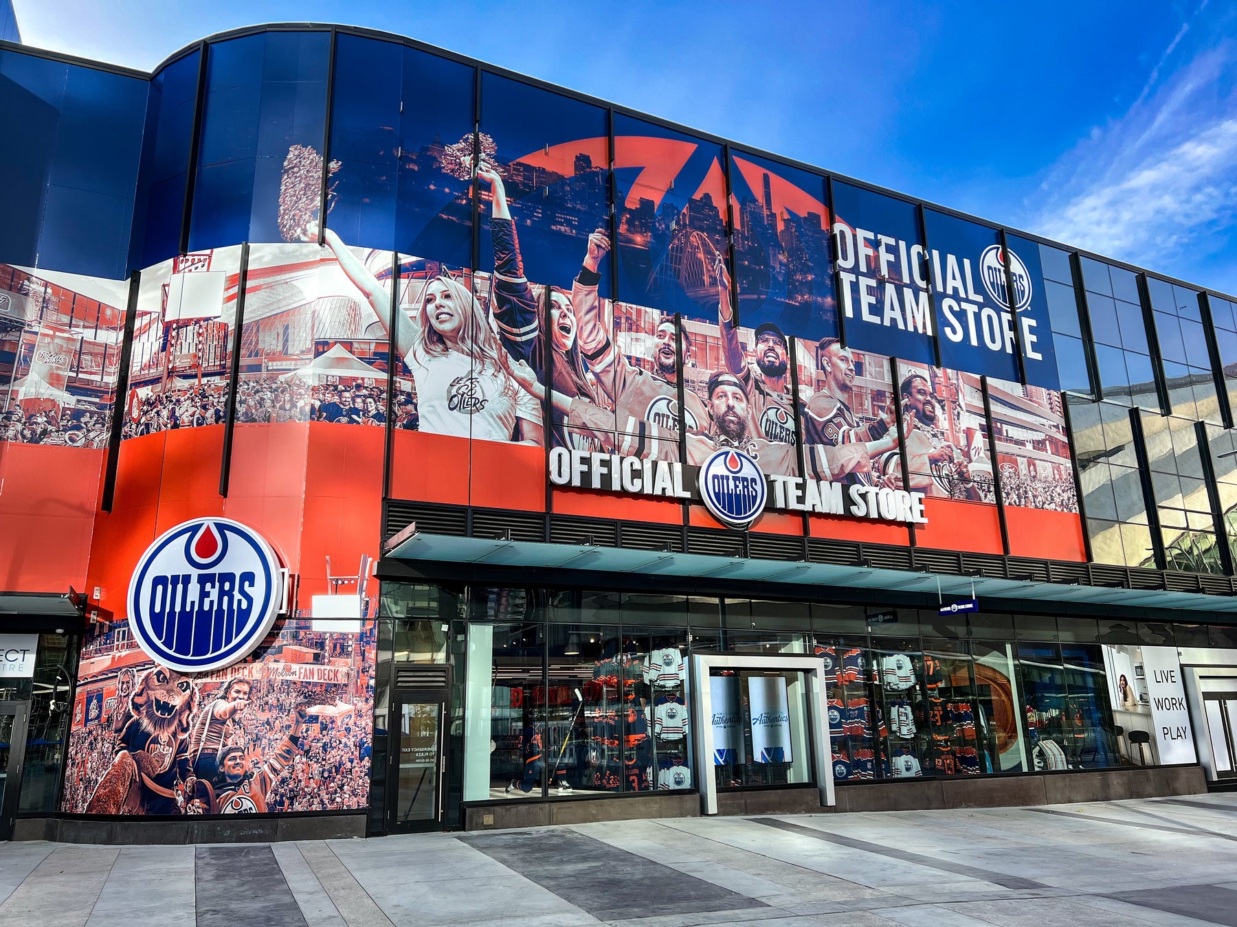 Edmonton Oilers Home in Edmonton Oilers Team Shop 