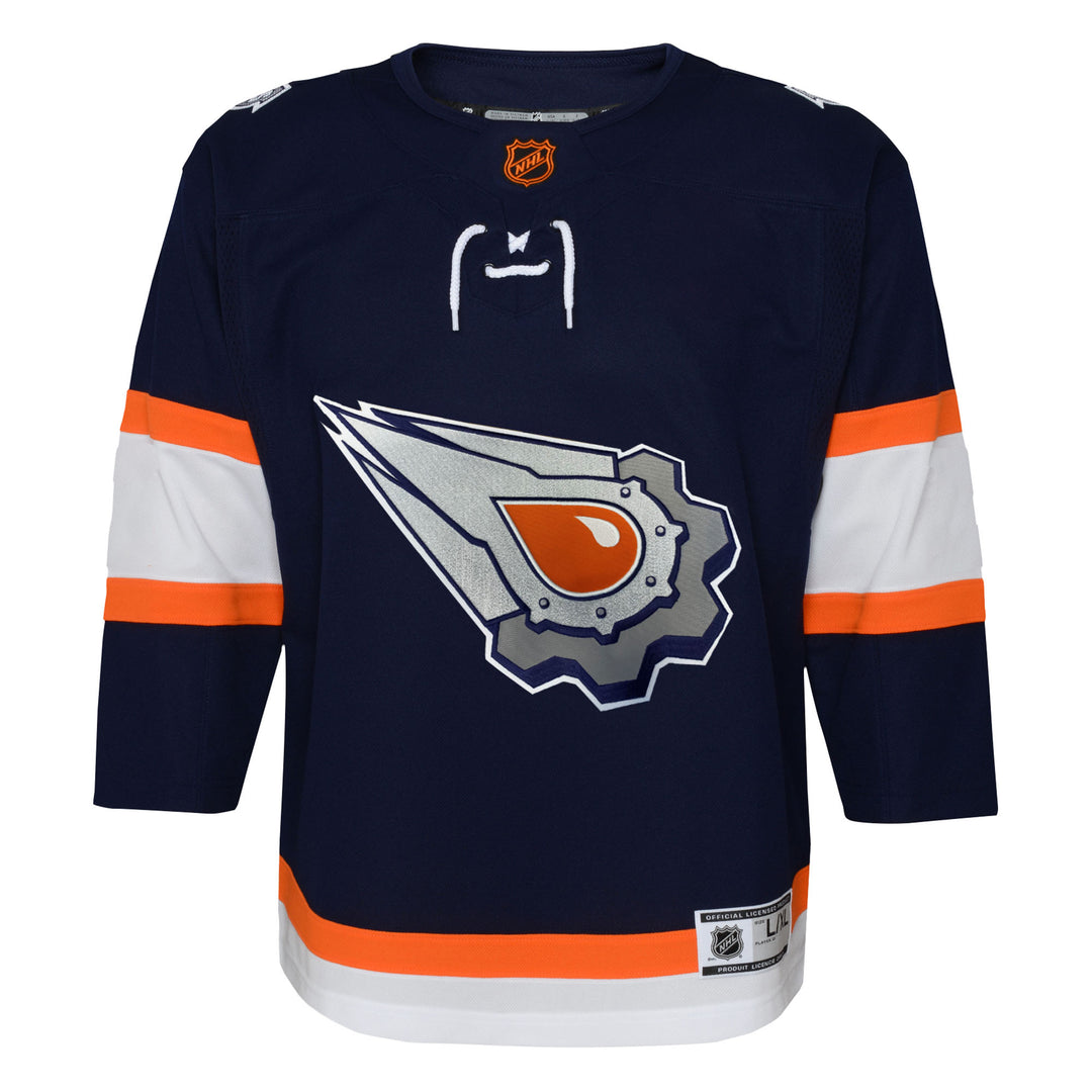 Edmonton Oilers on X: RT @IceDistrictAuth: The jersey that Leon Draisaitl  was wearing when he recorded his 700th Career NHL point is now available to  add to your… / X